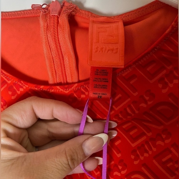 FENDI X SKIMS SLEEVELESS MID-THIGH LOGO BODYSUIT GEORGIA ORANGE 2x - Picture 6 of 7